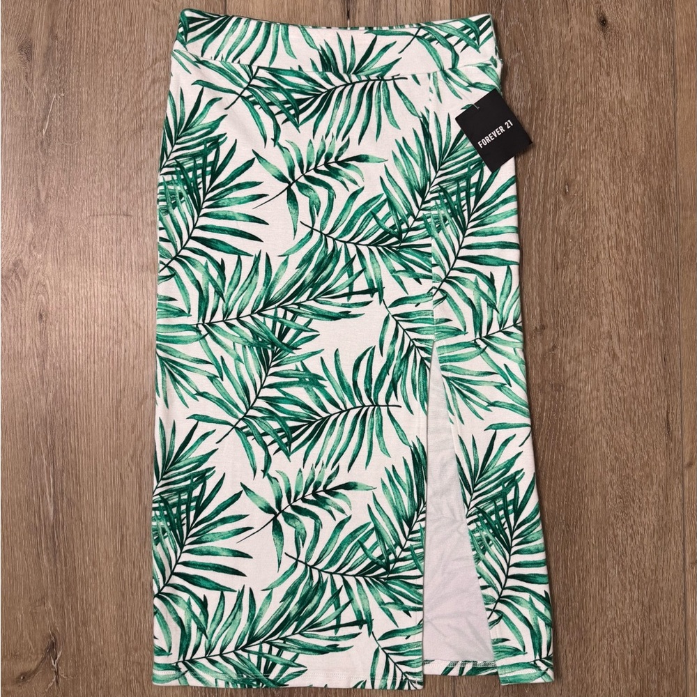 NWT FOREVER 21 Green Leaf Print Tropical Midi Skirt Size Small